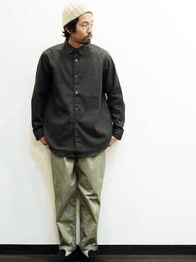 「MANUAL ALPHABET（マニュアル アルファベット）のアイテム（チノパンツ）」を使った、twothings&thinkさん（メンズ・168cm）の春コーディネート
