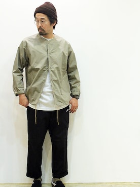 「ノーカラーシャツ」｜「アイテム（スリッポン）」を使った、twothings&thinkさん（メンズ・168cm）の春コーディネート