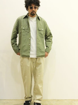 「MANUAL ALPHABET（マニュアル アルファベット）のアイテム（パンツ）」を使った、twothings&thinkさん（メンズ・168cm）の春コーディネート