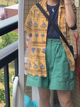 「無（ム）のアイテム（カーゴパンツ、グリーン系）」を使った、阋神星_さん（レディース・167cm）の夏コーディネート