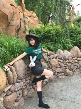 「CHARLES & KEITH（チャールズ & キース）のアイテム（スリッポン）」を使った、katarinaさん（レディース・166cm）の夏コーディネート
