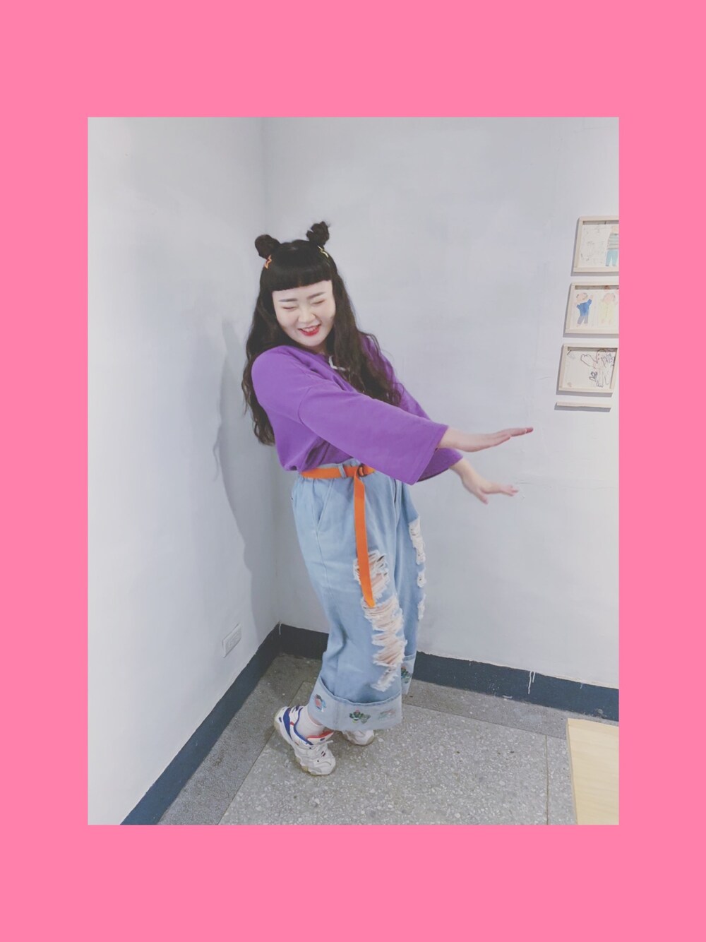 「休閒搭配、丹寧、oversize、紫色」｜「PUNYUSのアイテム（デニムパンツ、ブルー系）」を使った、yohoさん（レディース・171cm）の夏コーディネートの1枚目の写真