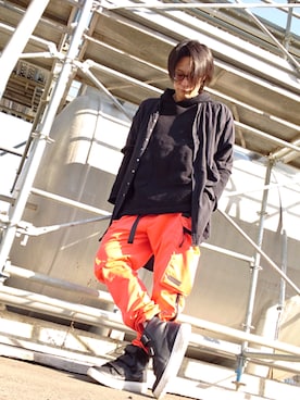 「KMRii（ケムリ）のアイテム（シャツ/ブラウス）」を使った、ATさん（メンズ・170cm）の冬コーディネート