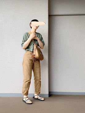 15春夏新入荷【COMOLI(コモリ)】ベルテッドチノパンツを使った