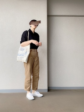 15春夏新入荷【COMOLI(コモリ)】ベルテッドチノパンツを使った