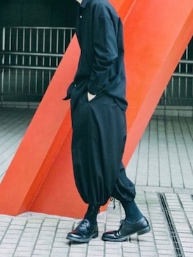 「THEE（シー）のアイテム」を使った、Kazuさん（メンズ・178cm）の秋コーディネート