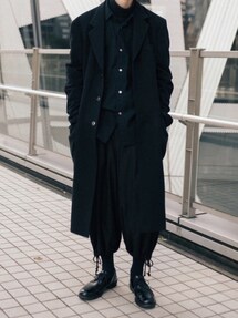 ヨウジヤマモト レイヤードチェスターコート トレンチコート ブラック Kazu|Yohji Yamamoto POUR HOMMEのチェスターコートを使った