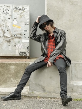 「Saint Laurent（サンローラン）のアイテム」を使った、Kazuさん（メンズ・178cm）の春コーディネート