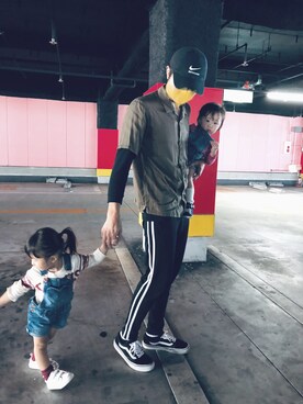 「nike sb 」｜「アイテム（その他）」を使った、T&Ruさん（メンズ・178cm）の秋コーディネート