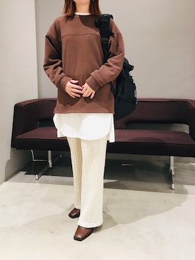 「JEANASIS（ジーナシス）のシャツテイルBIGロンT/826709（Tシャツ/カットソー）」を使った、AYAさん（レディース・158cm）の秋コーディネート