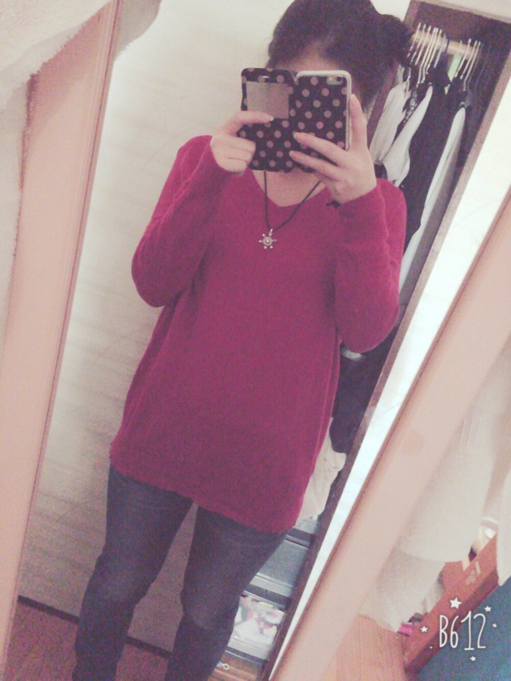 「denim、simple、red」｜「Right-onのアイテム（デニムパンツ、ブルー系）」を使った、ユキエさん（レディース・154cm）の春コーディネートの1枚目の写真