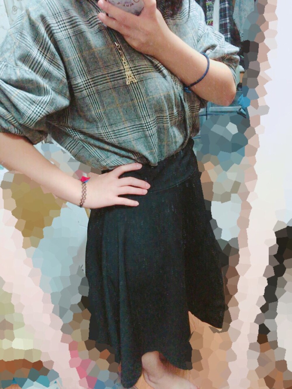「girl、black、gray×black、skirt」｜「BACK NUMBERのアイテム（シャツ/ブラウス、グレー系）」を使った、ユキエさん（レディース・155cm）の秋コーディネートの1枚目の写真