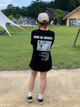 「jour de mugetのアイテム（Tシャツ/カットソー、ブラック系）」を使った、やっさんさん（レディース・158cm）の秋コーディネート
