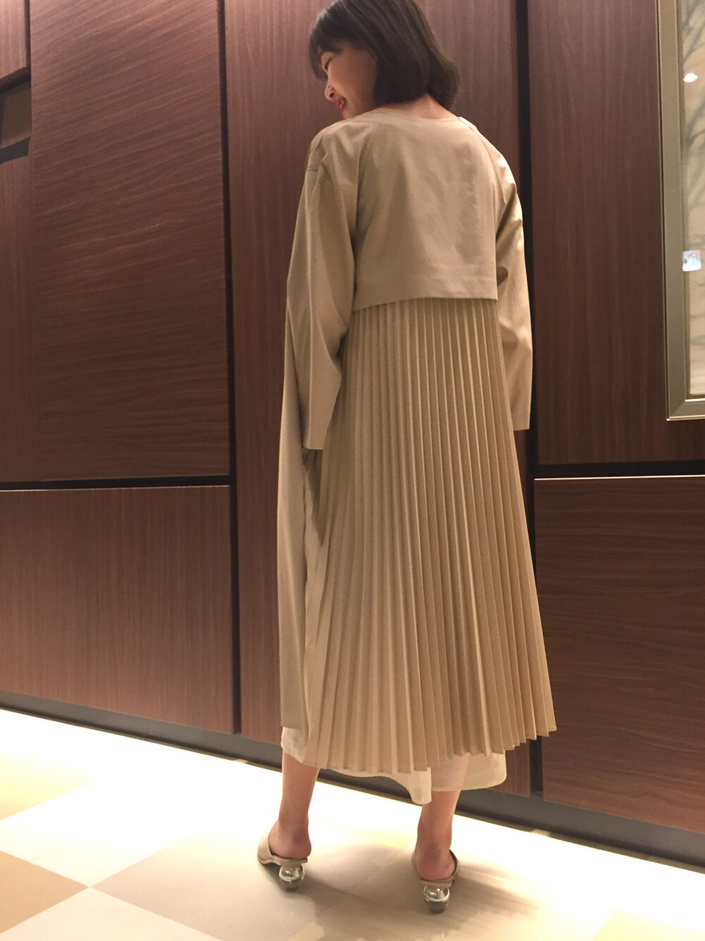 エレンディーク　バックプリーツコート 20190214161941772_1000.jpg