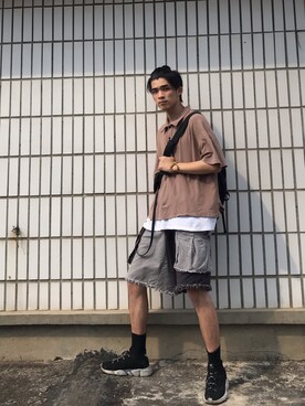 「TB有家博物馆のアイテム（Tシャツ/カットソー、ブラウン系）」を使った、Wyepさん（メンズ・180cm）の夏コーディネート
