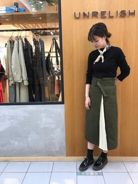 「UNRELISH（アンレリッシュ）のアイテム（スカート）」を使った、UNRELISH　HEP FIVE店 STAFFさん（レディース・160cm）の秋コーディネート