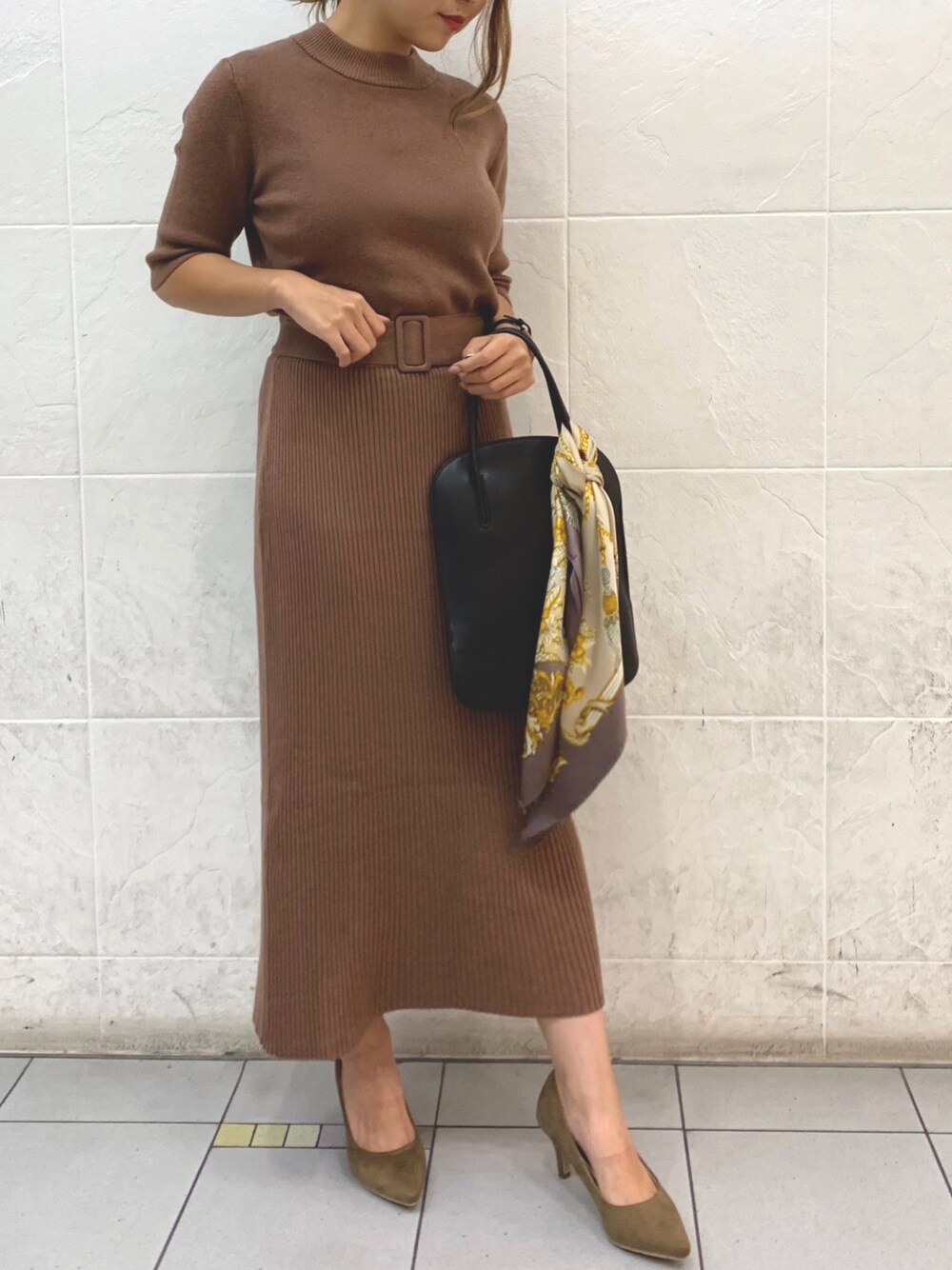 「大人カジュアル、秋コーデ、カジュアルコーデ、ootd、シンプルコーデ、ニットワンピース」｜「UNRELISHのアイテム（ワンピース/ドレス、ブラック系）」を使った、UNRELISH　HEP FIVE店 STAFFさん（レディース・160cm）の秋コーディネートの1枚目の写真