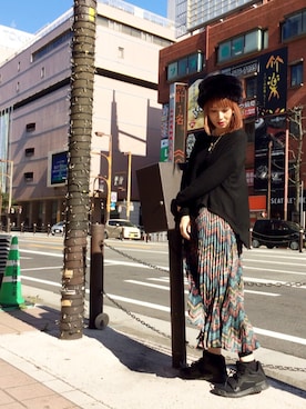 「ZARA（ザラ）のアイテム（スニーカー）」を使った、OSMOSIS大分 ORIEさん（レディース・169cm）の冬コーディネート