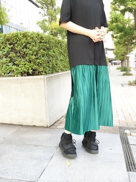 「ZARA（ザラ）のアイテム（スニーカー）」を使った、OSMOSIS大分 ORIEさん（レディース・169cm）の夏コーディネート