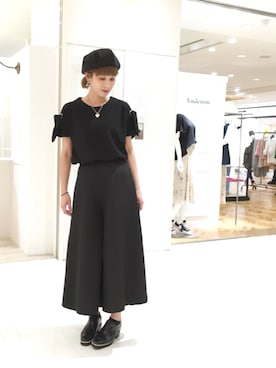 「OSMOSIS（オズモーシス）のフレアーパンツ（その他パンツ）」を使った、OSMOSIS大分 ORIEさん（レディース・169cm）の夏コーディネート