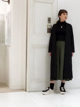 「ZARA（ザラ）のアイテム（スニーカー）」を使った、OSMOSIS大分 ORIEさん（レディース・169cm）の冬コーディネート