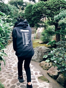 「COS（コス）のアイテム（スラックス）」を使った、Naotoさん（メンズ・175cm）の冬コーディネート