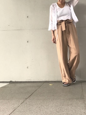 「KAMILI（カミリ）の[KAMILi / カミリ] RAYON LINEN BIO WASHER HIGH WAIST PANTS（その他パンツ、イエロー系）」を使った、KAMILi tomoko ogawaさん（レディース・157cm）の夏コーディネート
