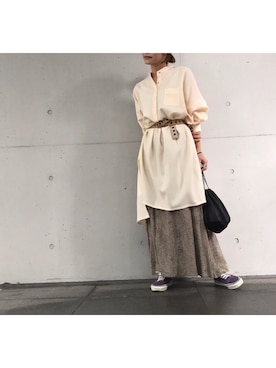 「KAMILI（カミリ）のSOFT WOOL GEORGETTE BIG SILHOUETTE LONG SHIRTS	（シャツワンピース、ホワイト系）」を使った、KAMILi tomoko ogawaさん（レディース・157cm）の秋コーディネート