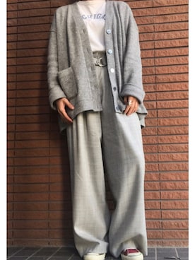 「KAMILI（カミリ）のアイテム（その他パンツ、グレー系）」を使った、KAMILi tomoko ogawaさん（レディース・157cm）の秋コーディネート