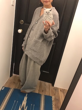 「KAMILI（カミリ）の[KAMILi / カミリ] WOOLEN LIGHT RIB BIG CARDIGAN	（カーディガン/ボレロ、グレー系）」を使った、KAMILi tomoko ogawaさん（レディース・157cm）の冬コーディネート