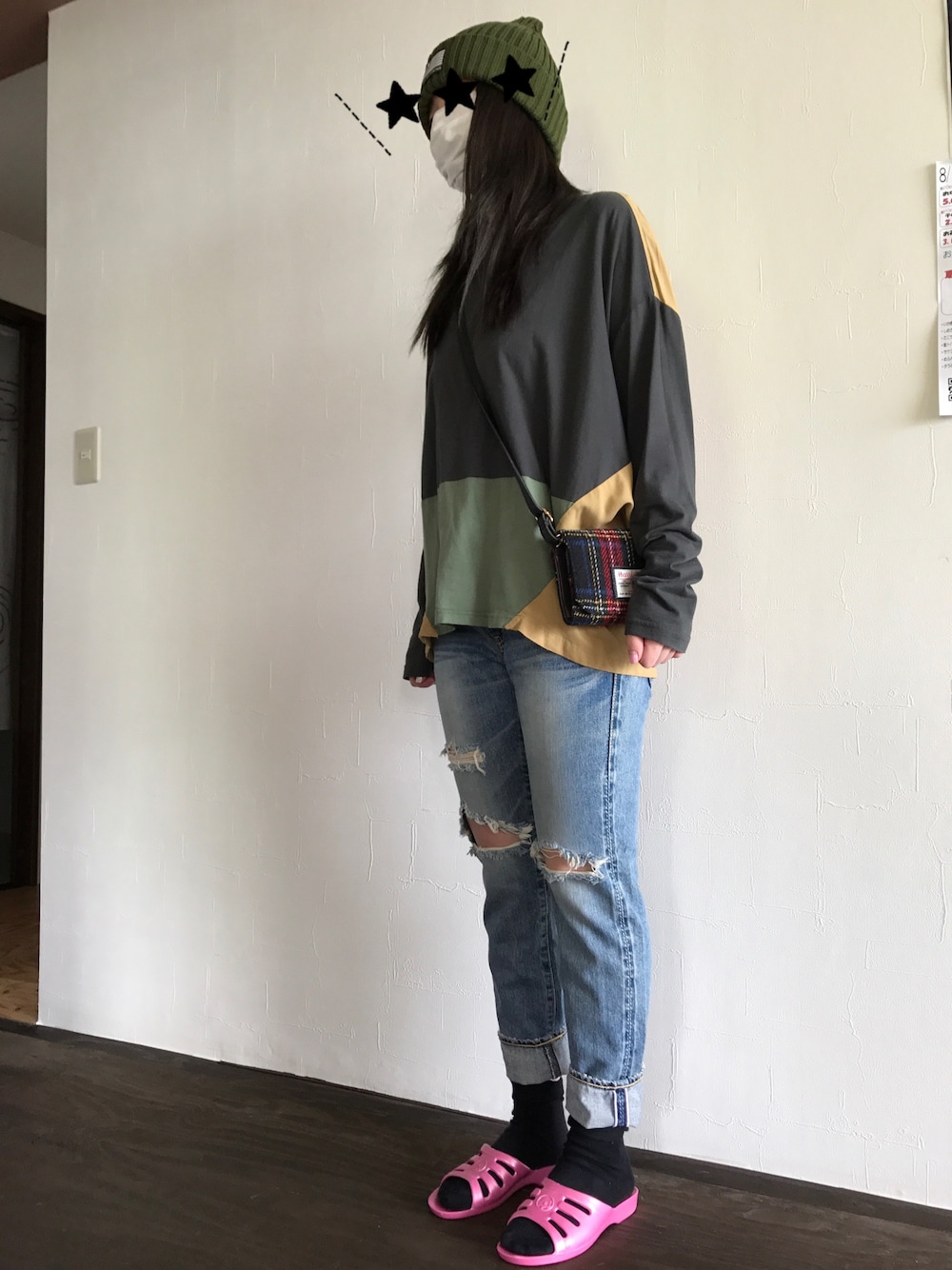 「アラフォー、カジュアル、rodeo crowns、BEN DAVIS、ニット帽、デニム、クラッシュデニム、暗髪」｜「SEVENDAYS=SUNDAYのアイテム（ニットキャップ/ビーニー、グリーン系）」を使った、ちゃーまぁさん（レディース・162cm）の夏コーディネートの1枚目の写真