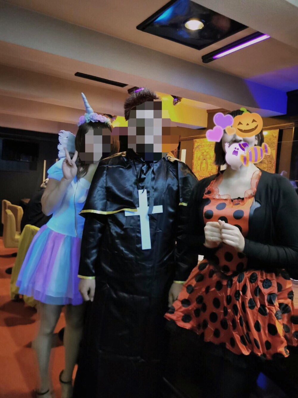 「ハロウィン、ハロウィンコーデ、ハロウィンコスプレ、ユニコーン、アラサー、ブラックライト、ハロウィン 仮装」｜「BODYLINEのアイテム（ワンピース、その他）」を使った、ちゃーまぁさん（レディース・162cm）の秋コーディネートの1枚目の写真
