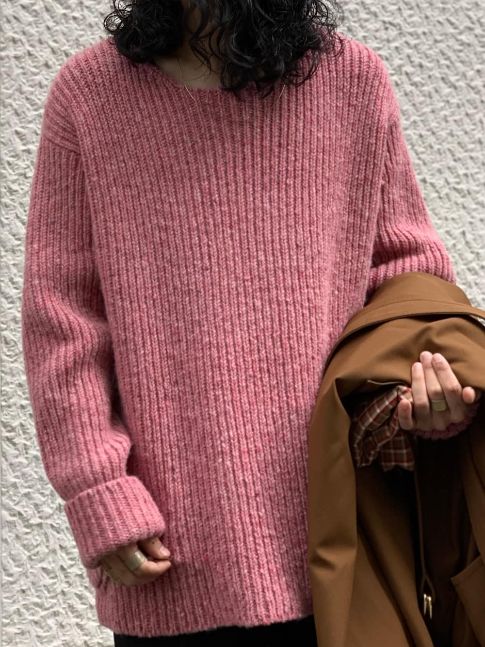 「gardenosaka、Garden、sunsea」｜「SUNSEAのアイテム（トップス、ピンク系）」を使った、づまさん（メンズ・175cm）の秋コーディネートの1枚目の写真