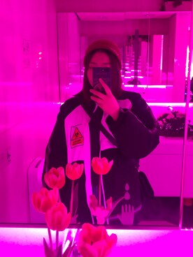 「MICHAEL KORS（マイケルコース）のアイテム（ショルダーバッグ、ブラック系）」を使った、D酱さん（レディース・170cm）の春コーディネート