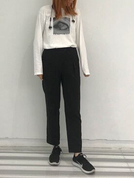 「NIKE（ナイキ）のアイテム（スニーカー、ブラック系）」を使った、D酱さん（レディース・170cm）の秋コーディネート