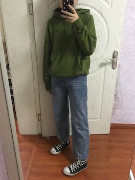 「Champion（チャンピオン）のアイテム（パーカー、グリーン系）」を使った、D酱さん（レディース・170cm）の秋コーディネート