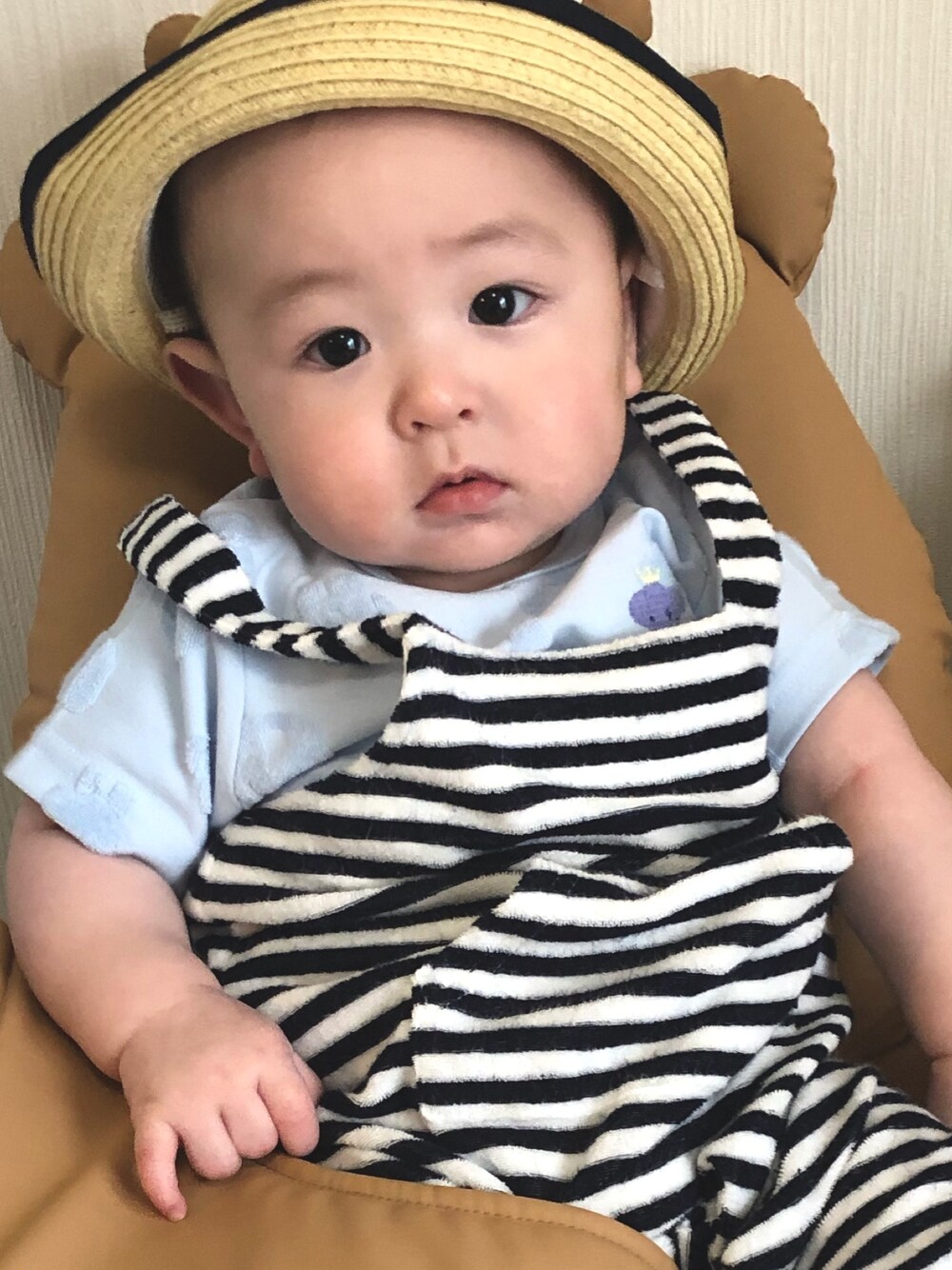 「初夏コーデ」｜「combiminiのアイテム（Tシャツ/カットソー、ブルー系）」を使った、koshiangohanさん（キッズ・70cm）の春コーディネートの1枚目の写真