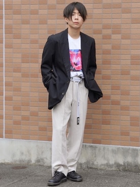 やなしゅんさんのコーディネート