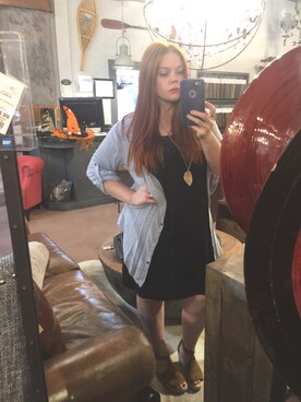 「monochrome」｜「アイテム（サンダル）」を使った、Squiddyさん（レディース・163cm）の秋コーディネート