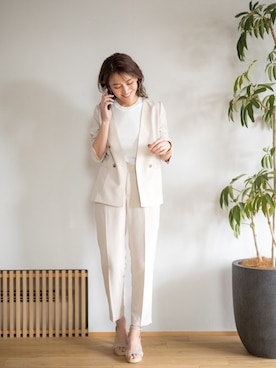 「ワントーンコーデ」｜「アイテム（ノーカラージャケット）」を使った、whitecollectionさん（レディース・165cm）の春コーディネート