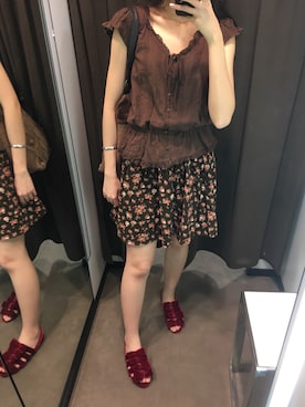 「CHOCOLATE（チョコレート）のアイテム」を使った、千乂さん（レディース・168cm）の秋コーディネート