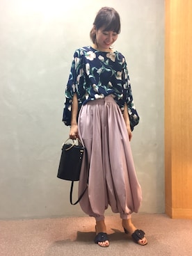 「RANDA（ランダ）のアイテム（ハンドバッグ）」を使った、atsukoさん（レディース・168cm）の春コーディネート