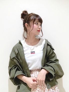 「earth music&ecology（アースミュージックアンドエコロジー）のアイテム（ミリタリージャケット）」を使った、なかのんさん（レディース・150cm）の春コーディネート