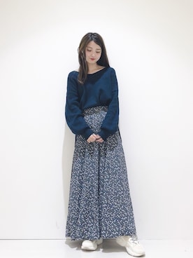 「ダークグリーン」｜「アイテム（ニット/セーター）」を使った、なかのんさん（レディース・151cm）の冬コーディネート
