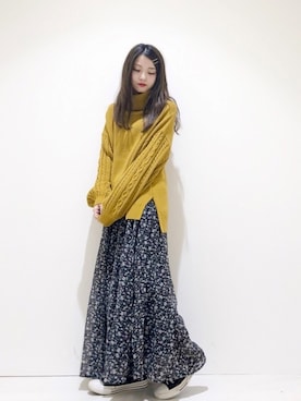 「フラワープリント」｜「アイテム（その他）」を使った、なかのんさん（レディース・151cm）の冬コーディネート