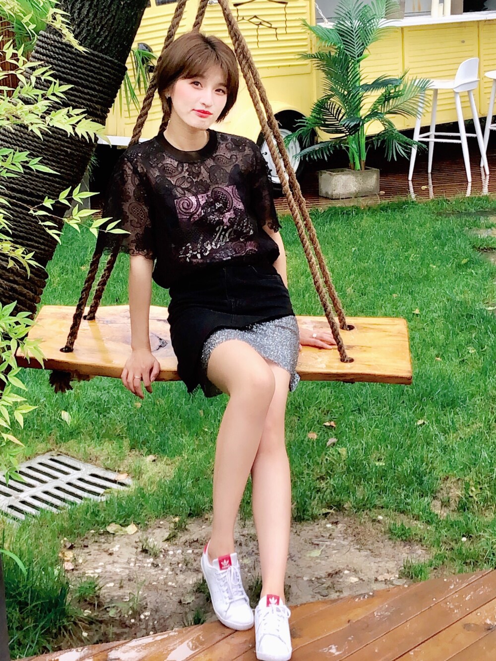 「夏」｜「DAZZLEのアイテム（スカート、ブラック系）」を使った、sunmengsi1さん（レディース・163cm）の夏コーディネートの1枚目の写真