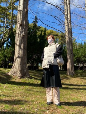 「アイテム（ダウンジャケット/コート、ベージュ系）」を使った、rioさん（レディース・165cm）の春コーディネート