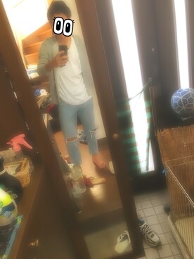 「GU（ジーユー）の（GU）レギュラーフィットストレートジーンズＤ（パンツ、ブルー系）」を使った、じんさん（メンズ・171cm）の夏コーディネート