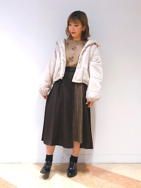 「刺繍」｜「アイテム（ダウンジャケット/コート）」を使った、OLIVEdesOLIVEさん（レディース・165cm）の秋コーディネート