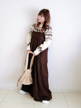「URBAN RESEARCH ROSSO」｜「アイテム（サロペット/オーバーオール）」を使った、パン粉さん（レディース・151cm）の冬コーディネート